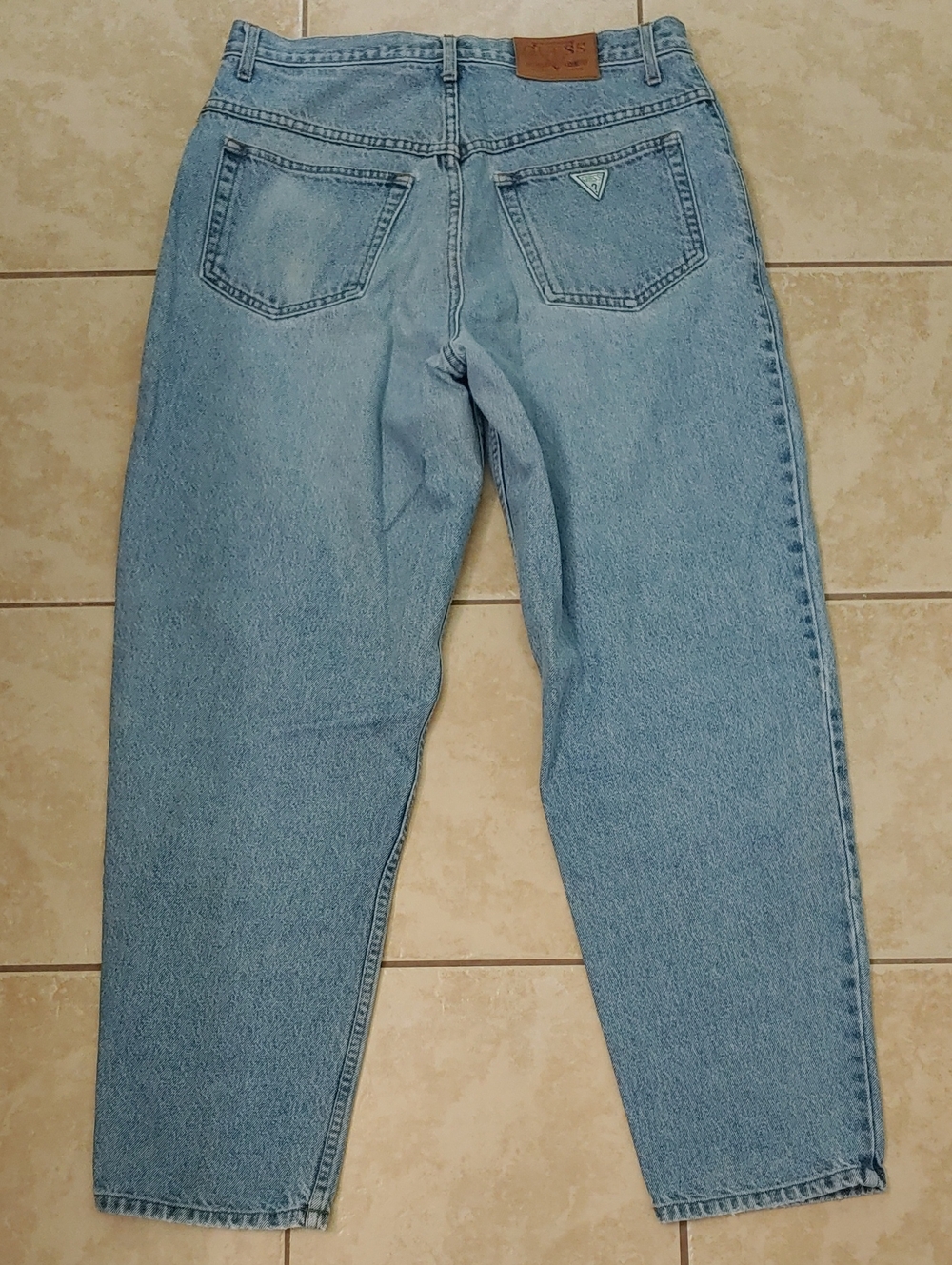 Vintage 90s Guess Jeans Barrel Leg Light Wash Denim Size 34x30